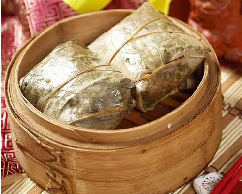 11 糯米鸡 Steamed Lotus Leaf Wrapped Sticky Rice w/ Chicken 2pcs