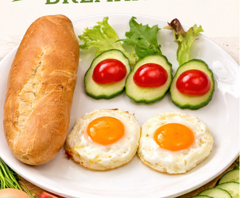 B10 - Sunny-side up egg & Bread rolls ( bánh mỳ trứng ốp la)